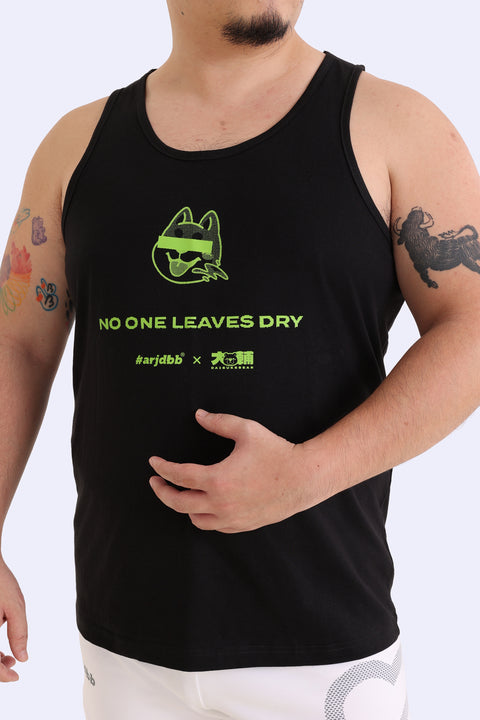 NO ONE LEAVES DRY Tank